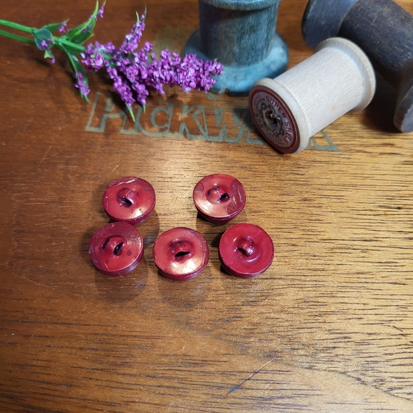 Vintage Red Domed Plastic Sewing Buttons X Design ~ Five - Picture 6 of 10